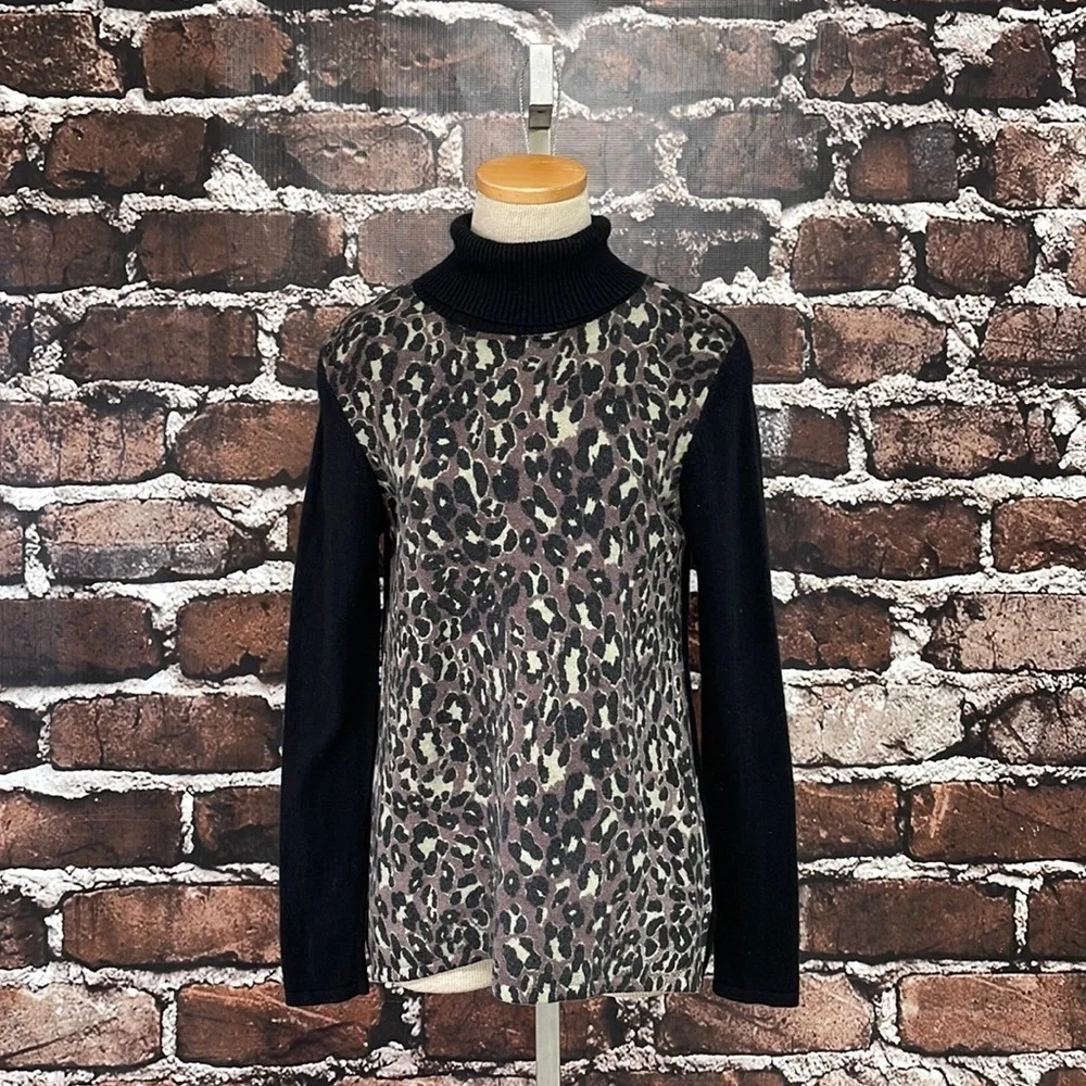 Griffen Sweater Cashmere Turtleneck Black Leopard Print Size Medium